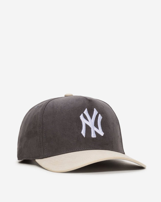 New York Yankees Pro Pinch Suede Two Tone Snapback Hat