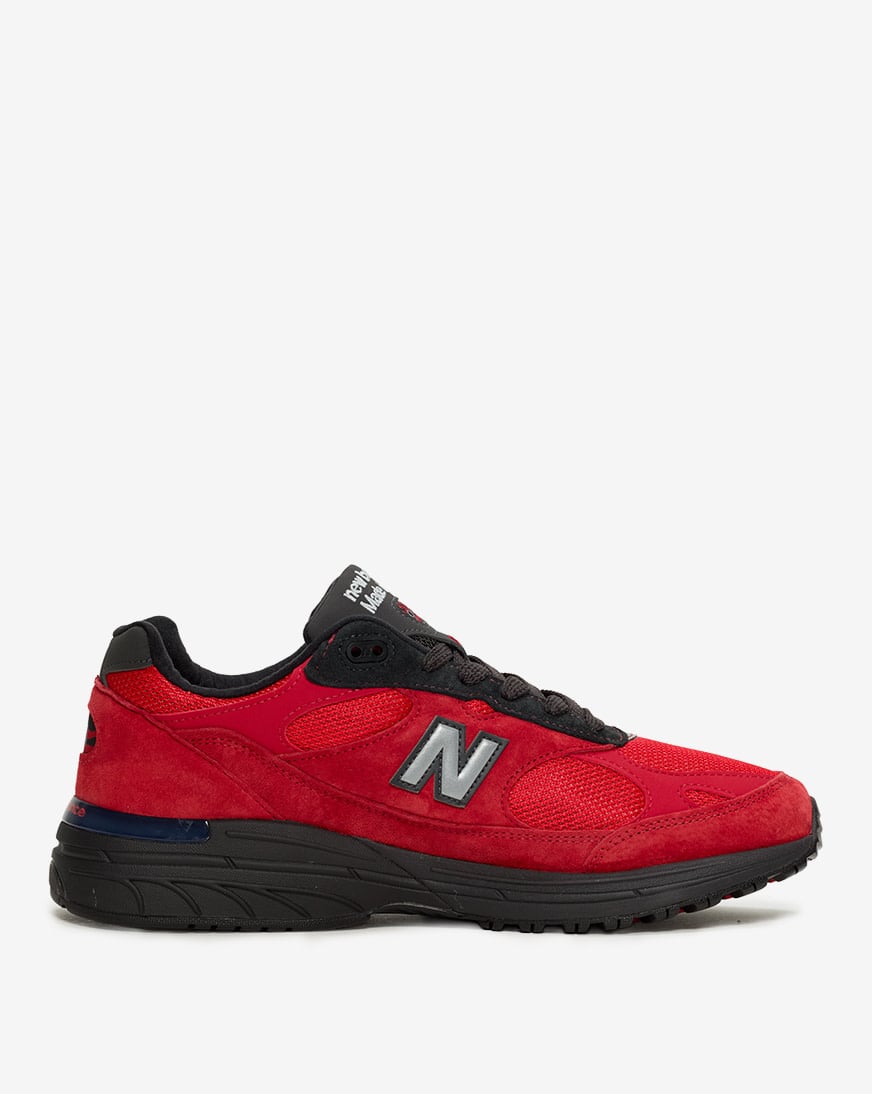 993