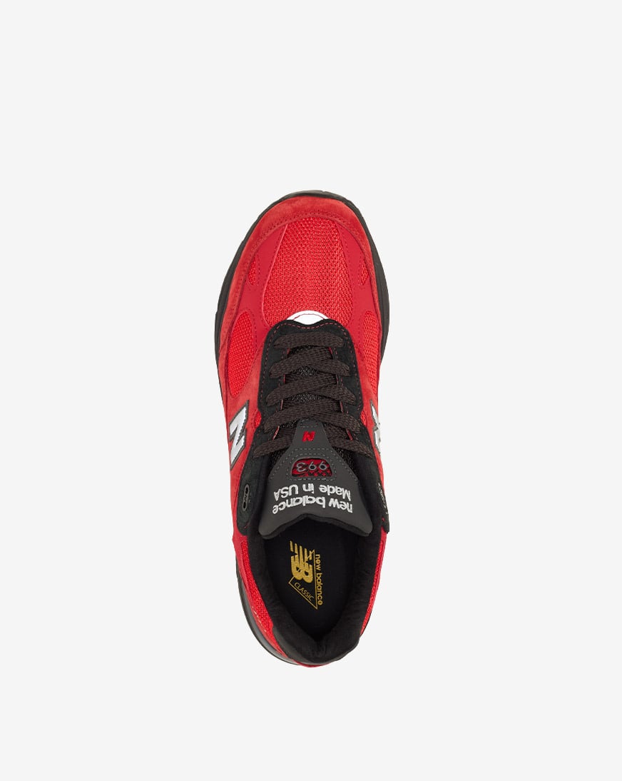 993