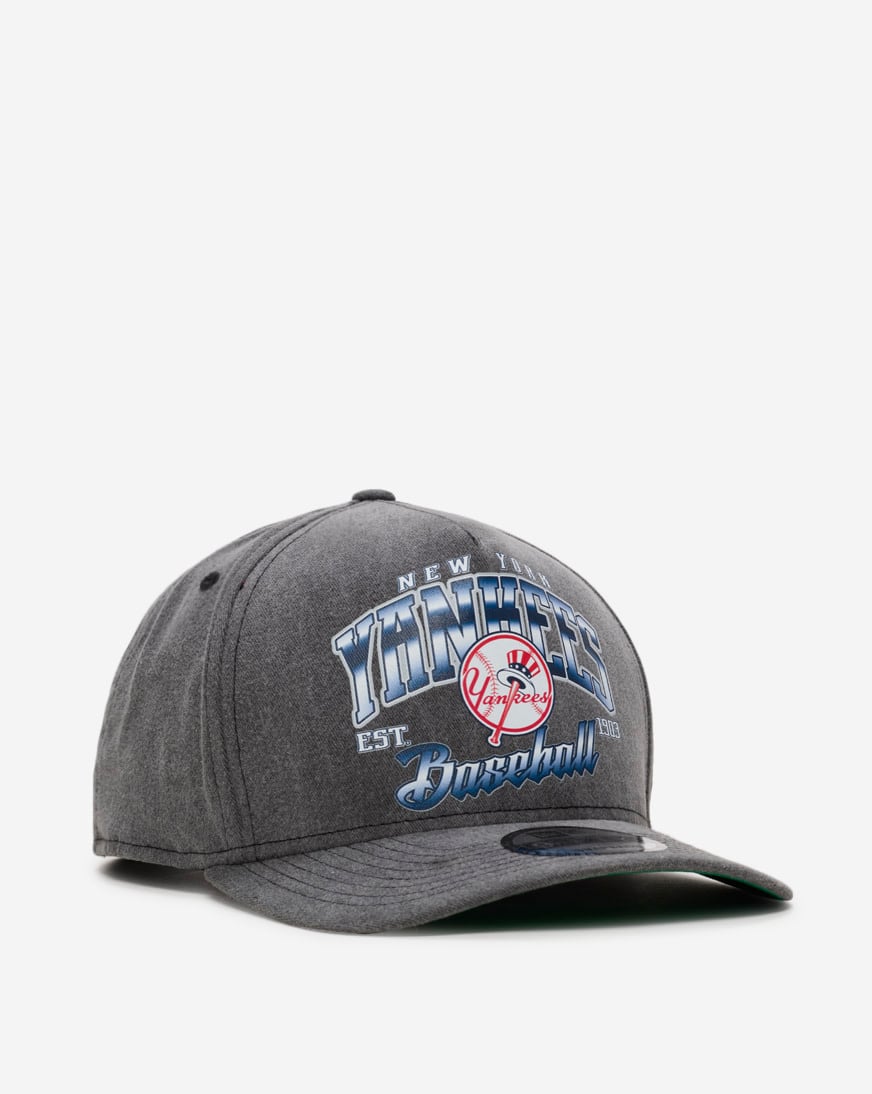 9Fifty New York Yankees Washed A-Frame Snapback Hat