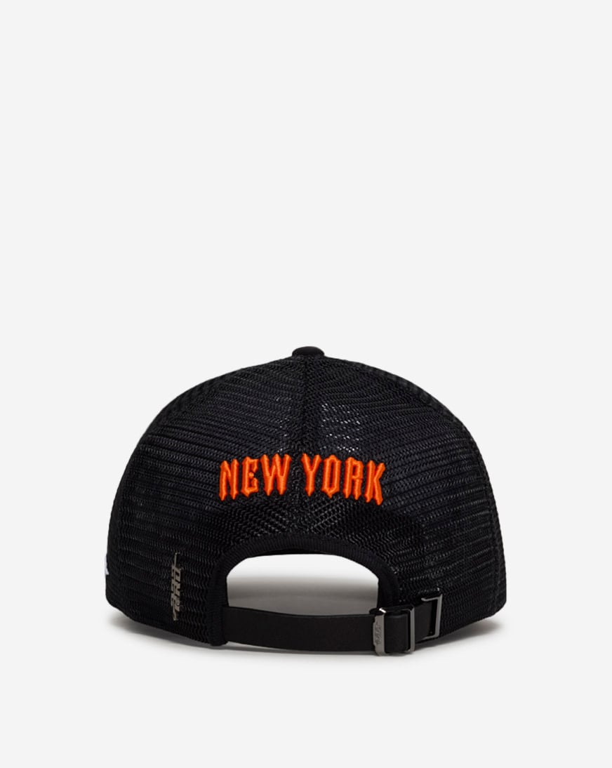 New York Knicks Breakout Wool Blend Pro Pinch Snapback Hat