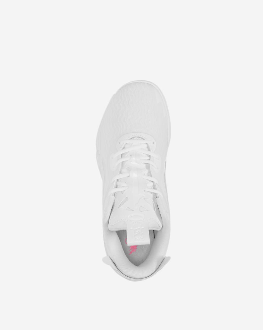 MB.04 Ice White